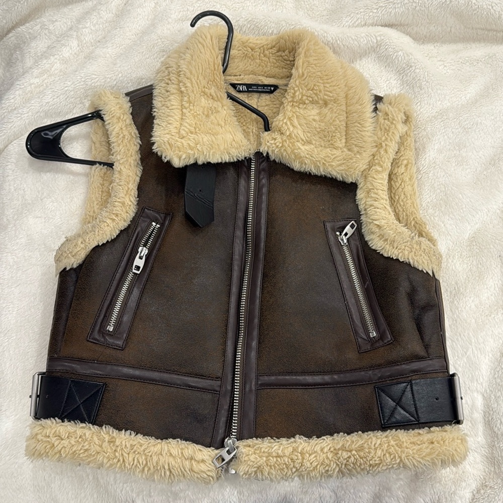 Zara vest